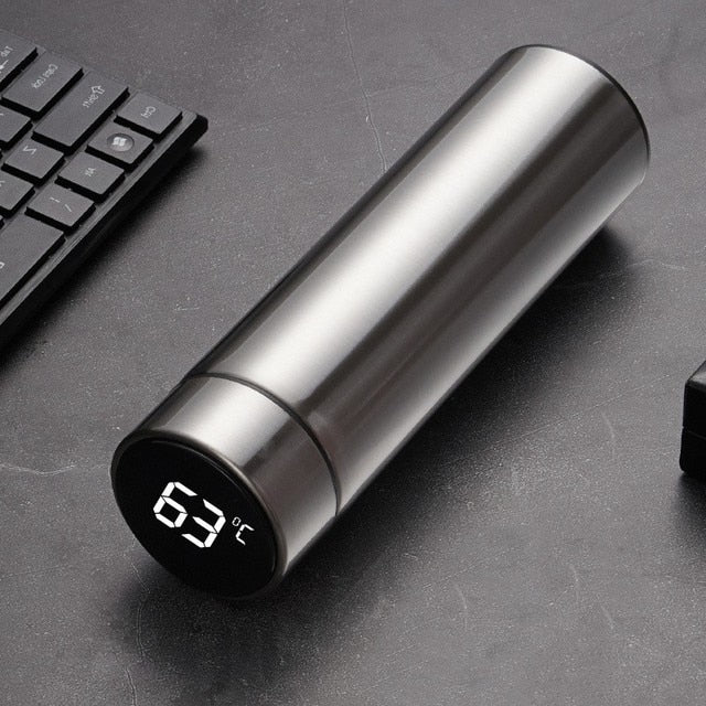 Smart Flask With Integrated Phone Charger